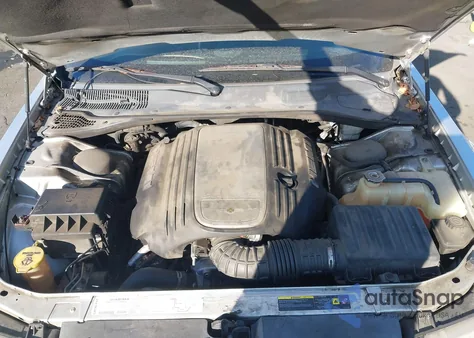 2006 Chrysler 300C from USA, damaged, VIN 2C3KA63H46H138840